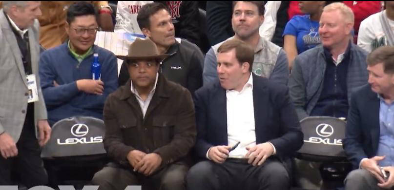 关于赛后达拉斯独行侠调整名单以备欧联，造点机会环节打磨，质疑声仍在，纪律约束更严格的信息-ayx网站在线入口